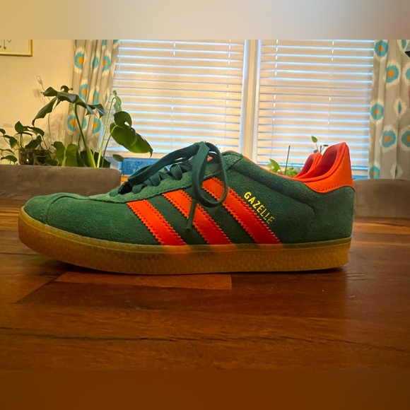 Adidas Gazelle 'Collegiate Green Preloved Red' Size 4.5 - Picture 5 of 6
